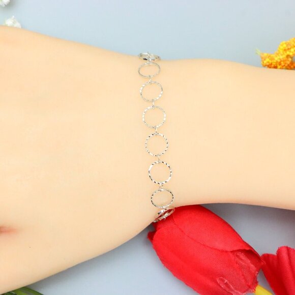 "Elegant & Trendy Bracelet, A Perfect Gift for Women, Thoughtful, EVCH1830 - Picture 1 of 10